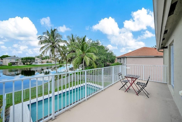 4007 Turquoise Trl, Weston, FL 33331 - view of patio / terrace featuring a water view and a balcony