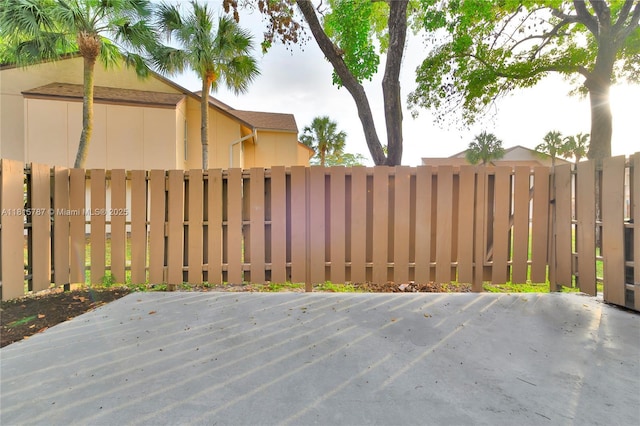 8211 NW 8th St Unit 2, Plantation, FL 33324 - view of wooden deck