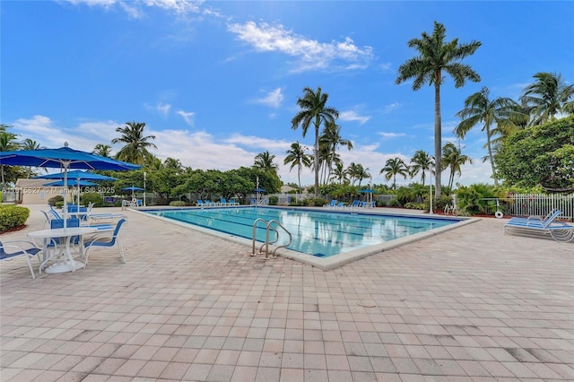 1981 NW 171st Ave, Pembroke Pines, FL 33028 - community pool with a patio