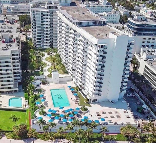 100 Lincoln Rd Unit 1035, Miami Beach, FL 33139 - view of urban area featuring a pool and apartment complex / building