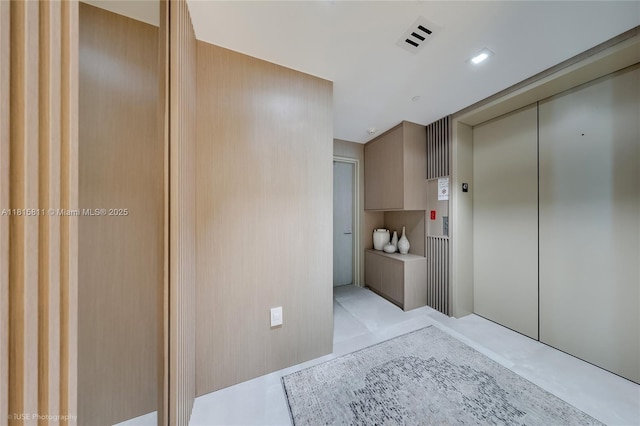 650 NE 32nd St Unit 4701, Miami, FL 33137 - hallway with elevator