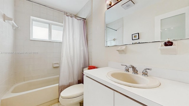 19520 SW 307th St, Homestead, FL 33030 - bathroom with shower / bath combination with curtain and vanity