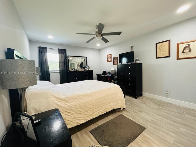 8002 Lagos De Campo Blvd Unit B-107, Tamarac, FL 33321 - bedroom featuring light wood-style flooring, baseboards, recessed lighting, and a ceiling fan