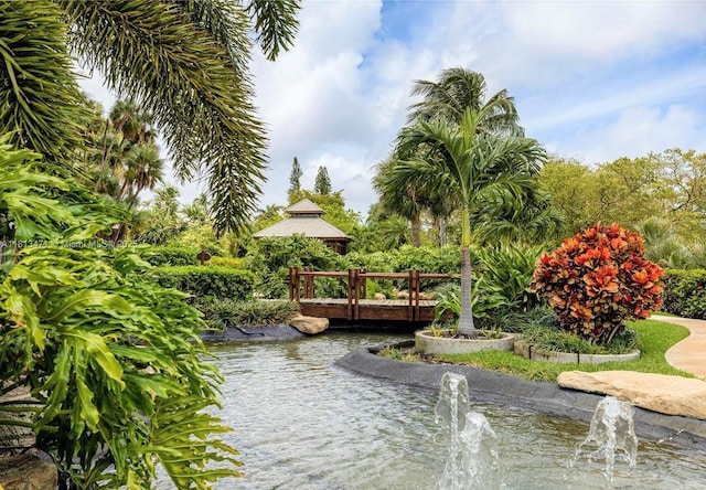 1000 Quayside Te Unit 410, Miami, FL 33138 - view of home's community featuring a gazebo and a small pond