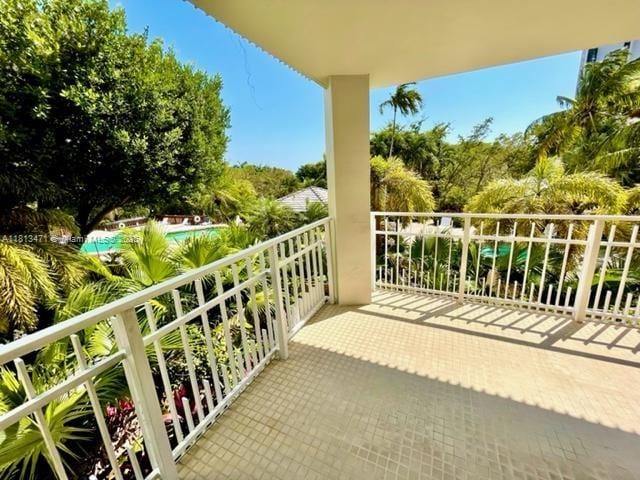 1000 Quayside Te Unit 410, Miami, FL 33138 - balcony with view of pool area