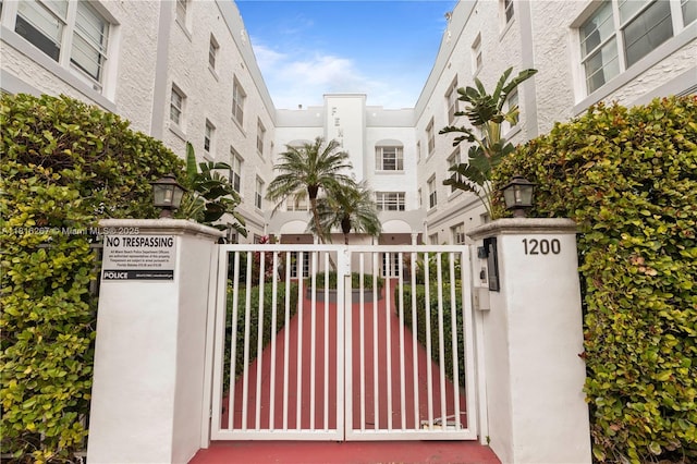 1200 Euclid Ave Unit 206, Miami Beach, FL 33139 - view of gate