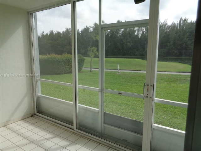 900 SW 125th Way Unit 112R, Pembroke Pines, FL 33027 - unfurnished sunroom featuring healthy amount of natural light