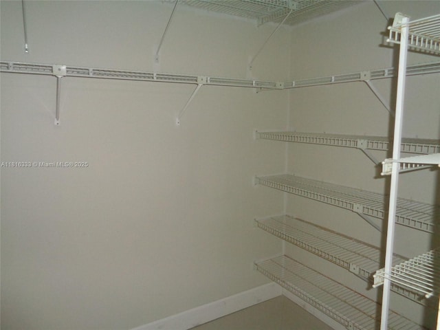 900 SW 125th Way Unit 112R, Pembroke Pines, FL 33027 - view of walk in closet