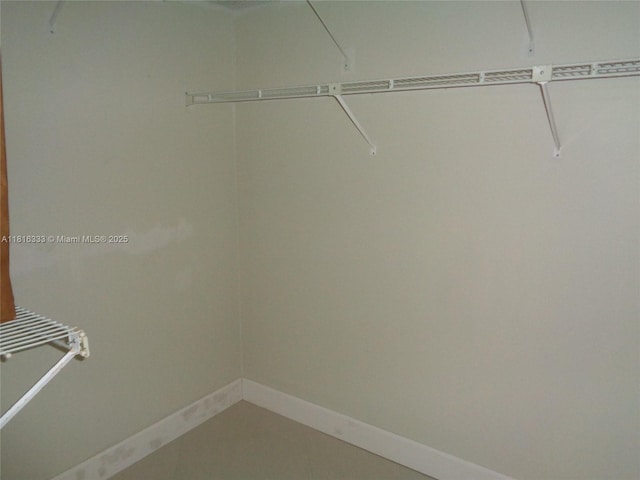 900 SW 125th Way Unit 112R, Pembroke Pines, FL 33027 - view of walk in closet