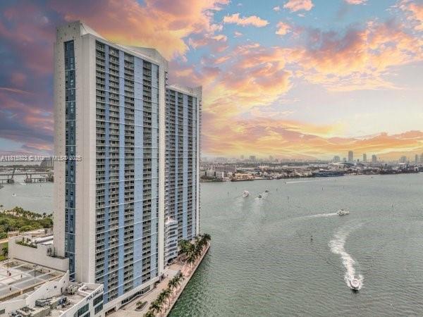 335 S Biscayne Blvd Unit 3110, Miami, FL 33131 - water view with nearby urban area