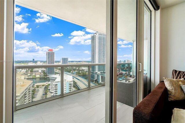 1800 S Ocean Dr Unit 2208, Hallandale Beach, FL 33009 - balcony with a view of city and a water view