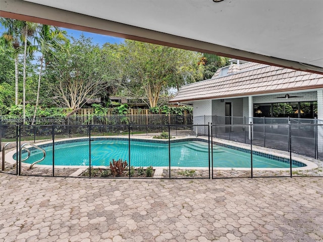 3121 N 52nd Ave, Hollywood, FL 33021 - view of pool featuring a patio area