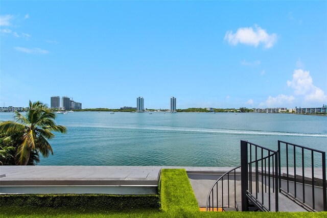 3209 NE 169th St, North Miami Beach, FL 33160 - photo 4