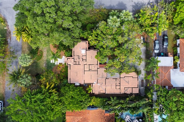 492 NE 55th St, Miami, FL 33137 - drone / aerial view