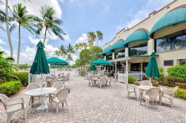 9510 Seagrape Dr Unit 101, Davie, FL 33324 - view of patio / terrace with outdoor dining space