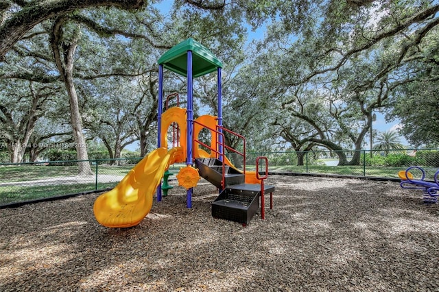 9510 Seagrape Dr Unit 101, Davie, FL 33324 - view of communal playground