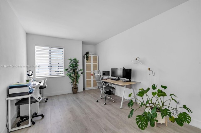 8110 NW 46th Ter, Doral, FL 33166 - photo 22