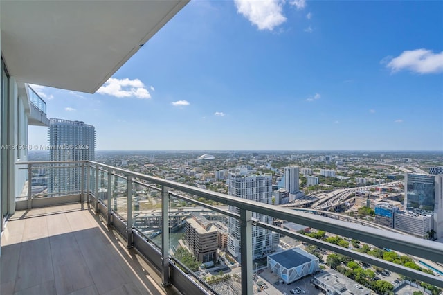 92 SW 3rd St Unit 5204, Miami, FL 33130 - balcony featuring a view of city