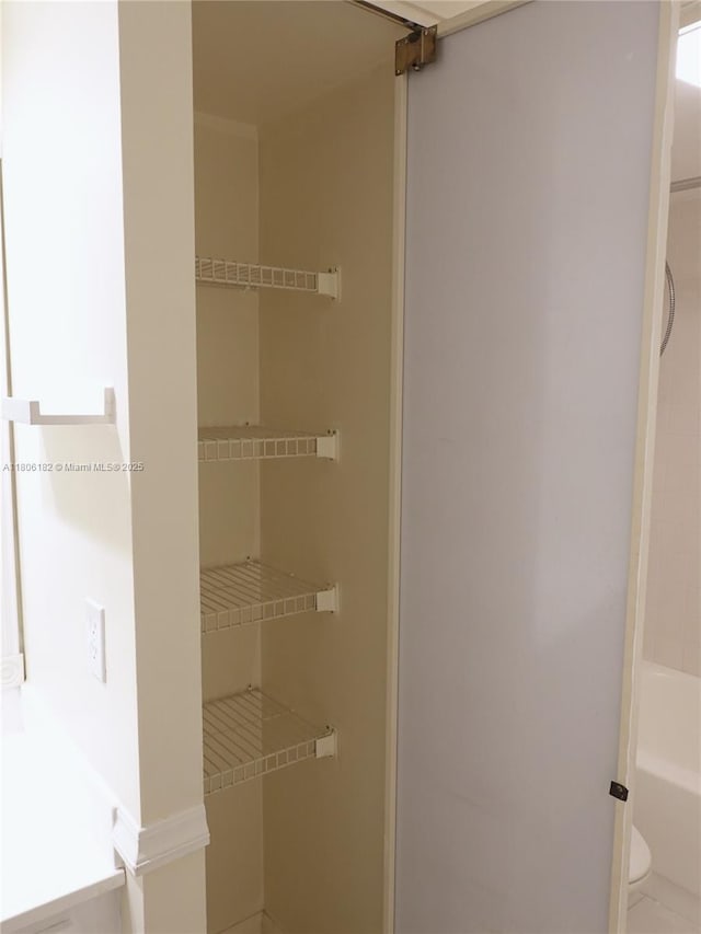 4226 42nd Way, West Palm Beach, FL 33407 - view of closet