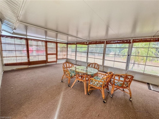2016 Mariner Ct, La Belle, FL 33935 - sunroom / solarium featuring carpet flooring