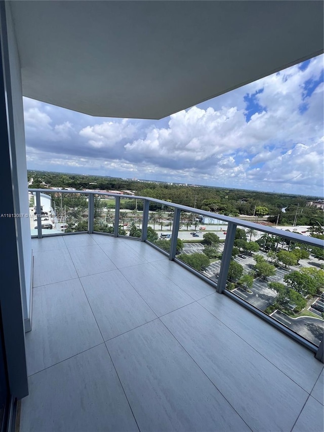 17301 Biscayne Blvd Unit 1402, North Miami Beach, FL 33160 - view of balcony
