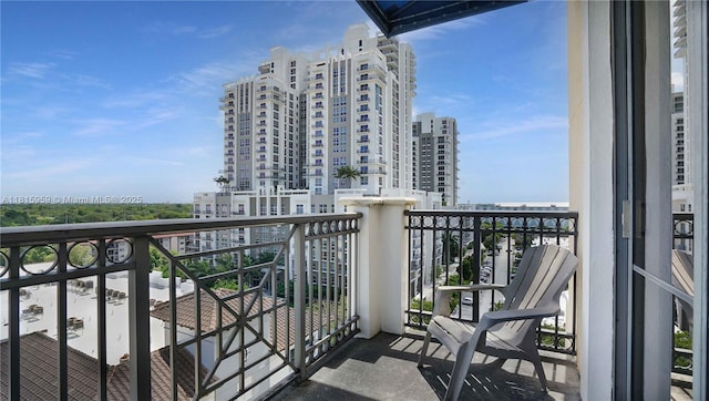 8390 SW 72nd Ave Unit 811, Miami, FL 33143 - view of balcony
