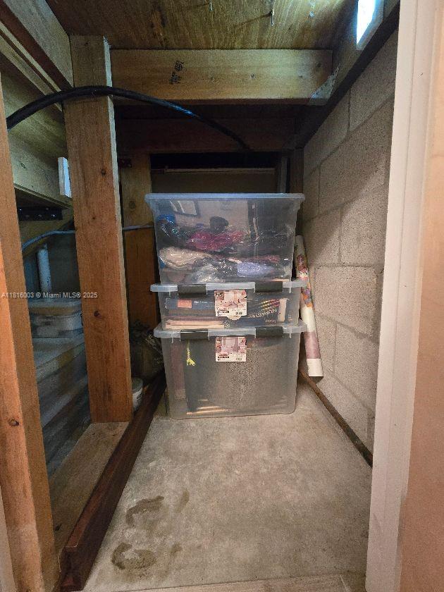 4560 SW 68th Ct Cir Unit 61-9, Miami, FL 33155 - view of storage room