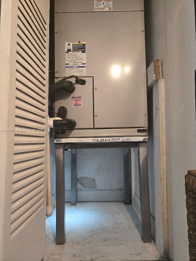 4560 SW 68th Ct Cir Unit 61-9, Miami, FL 33155 - view of utilities