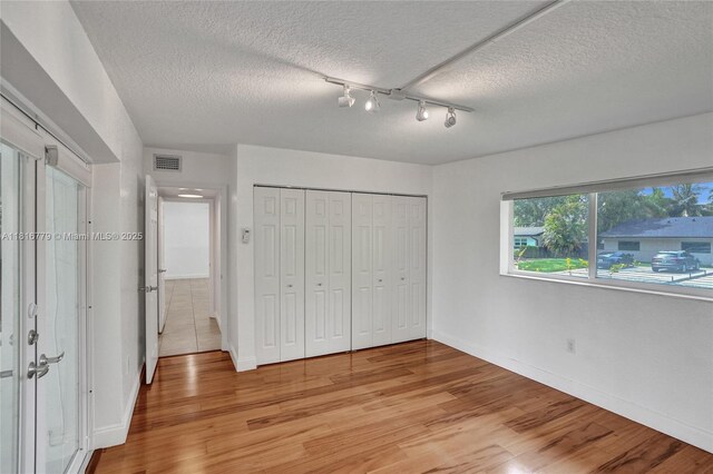 2050 NE 196th Ter, North Miami Beach, FL 33179 - photo 30