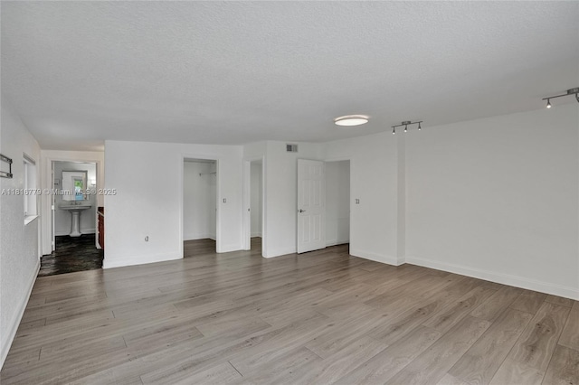 2050 NE 196th Ter, North Miami Beach, FL 33179 - photo 52