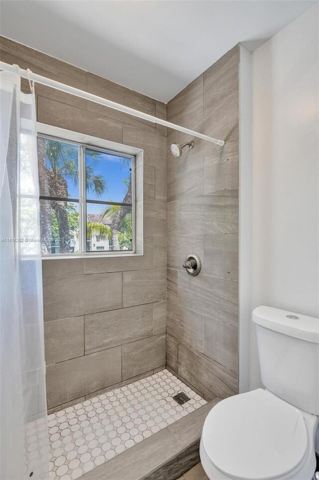 2388 NW 97th Way, Pembroke Pines, FL 33024 - full bath featuring a shower stall