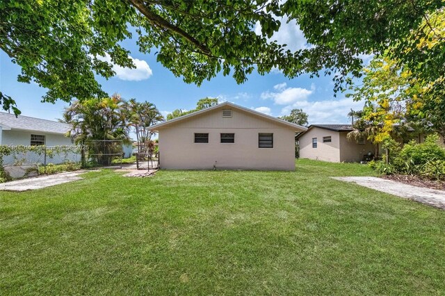 6359 SW 1st St, Margate, FL 33068 - view of back of house