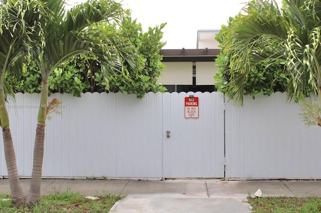 11830 SW 208th Ter, Miami, FL 33177 - photo 6