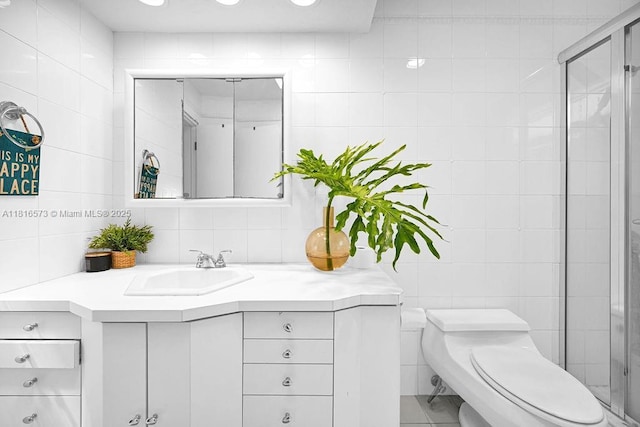 7761 SW 170th St, Palmetto Bay, FL 33157 - full bath featuring tile walls, vanity, a shower stall, and backsplash