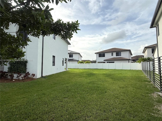 8167 NW 45th St, Doral, FL 33166 - view of yard