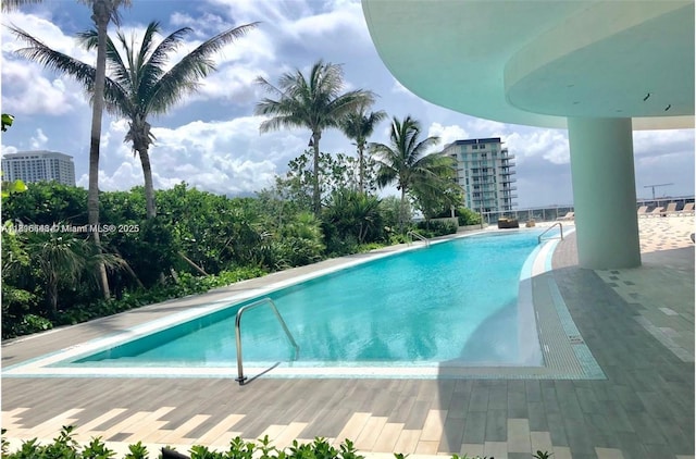 488 NE 18th St Unit 3911, Miami, FL 33132 - view of community pool