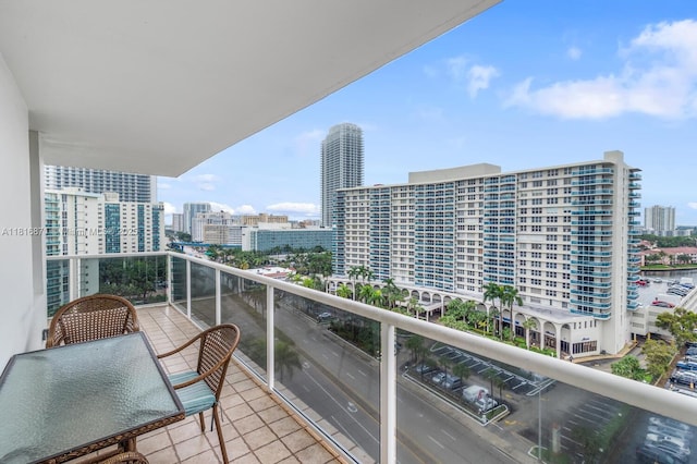 3725 S Ocean Dr Unit 1224, Hollywood, FL 33019 - balcony featuring a city view