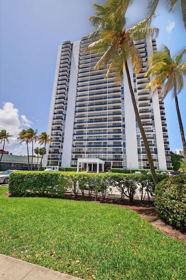 3675 N Country Club Dr Unit 401, Aventura, FL 33180 - photo 52
