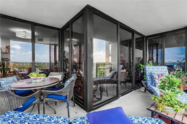 1000 Quayside Ter Unit 1107, Miami, FL 33138 - view of balcony