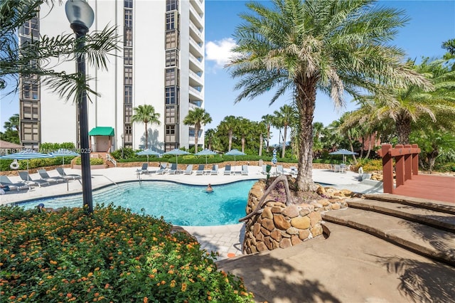 1000 Quayside Ter Unit 1107, Miami, FL 33138 - community pool with a patio