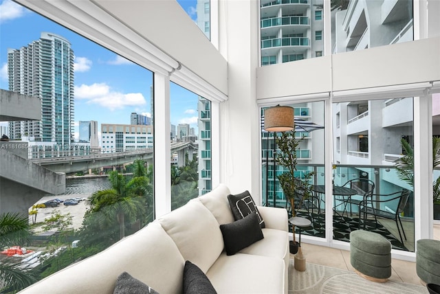 41 SE 5th St Unit 517, Miami, FL 33131 - balcony featuring a city view and a water view