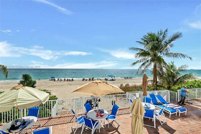 4250 Galt Ocean Dr Unit 7D, Fort Lauderdale, FL 33308 - water view featuring nearby beach