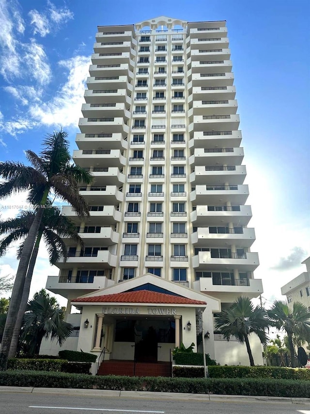 6422 Collins Ave Unit 501, Miami Beach, FL 33141 - photo 1