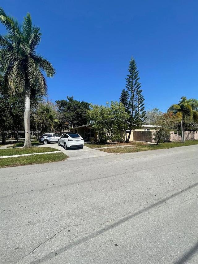 2724 Cleveland St, Hollywood, FL 33020 - photo 3