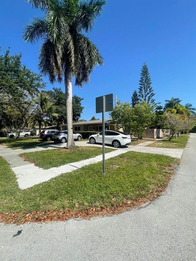 2724 Cleveland St, Hollywood, FL 33020 - photo 4