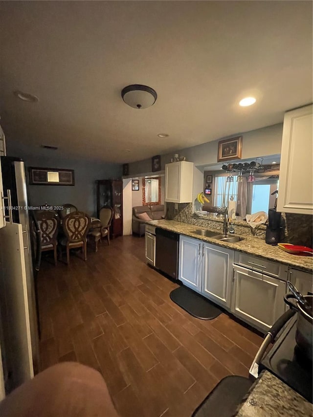 2724 Cleveland St, Hollywood, FL 33020 - photo 12