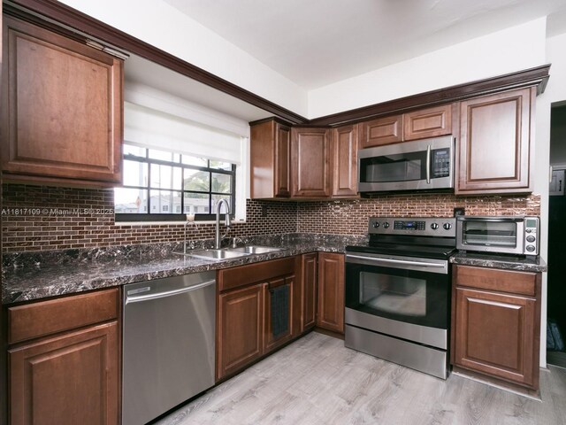 1121 NE 175th St, North Miami Beach, FL 33162 - photo 20