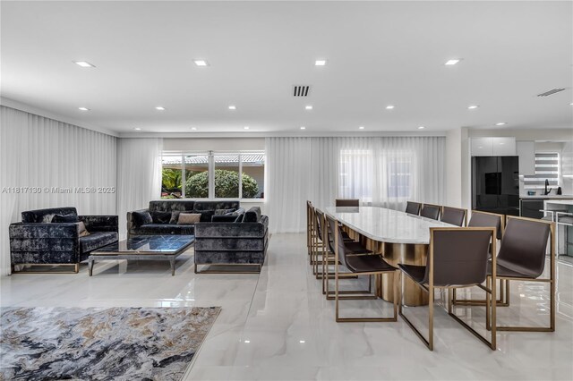 1045 Hollywood Blvd, Hollywood, FL 33019 - dining room featuring recessed lighting