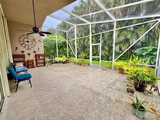 1136 SE Westminster Pl, Stuart, FL 34997 - unfurnished sunroom featuring ceiling fan