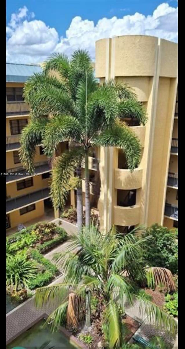 6575 W Oakland Park Blvd Unit 516, Lauderhill, FL 33313 - view of building exterior